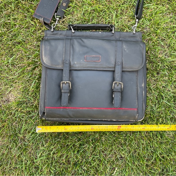 Targus Leather Briefcase Lap Top Bag - Picture 8 of 10